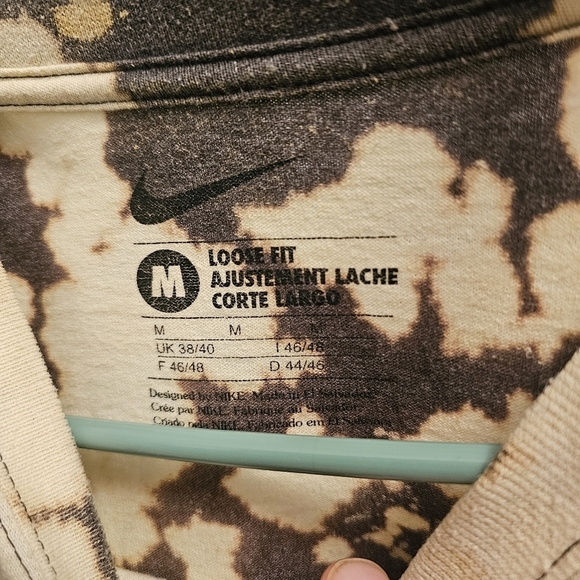 Nike Acid Washed Fresh Graphic Tee Size Medium - Picture 5 of 5